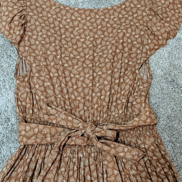 Beautiful Candie's cap sleeve dress - Picture 6 of 7